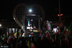 چهل و دومین شب تجمع مردم تهران در میدان الغدیر