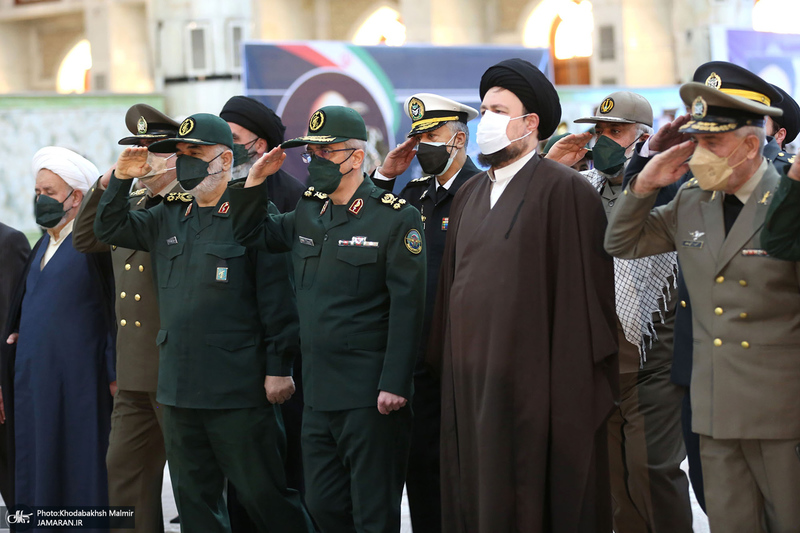 تجدید بیعت فرماندهان ارشد نیروهای مسلح با آرمان های حضرت امام خمینی (س)