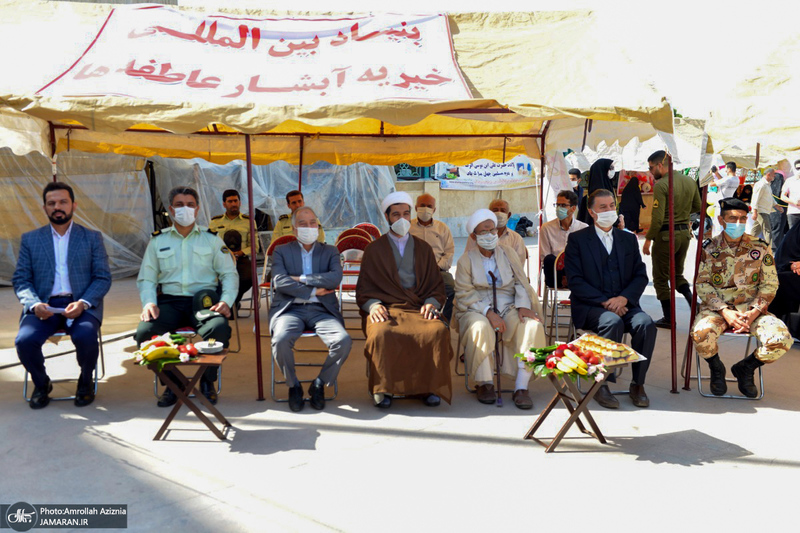 مراسم اهدای 1000سری جهیزیه به نوعروسان در جوار حرم امام خمینی(س)