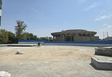 نخاله‌های ساختمانیِ تئاترشهر در تهران جمع‌آوری شد + عکس ها