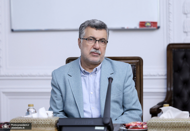 وزیر بهداشت: نمی‌توان از تیم سلامت انتظار کار جهادی داشت اما مسائل معیشتی آن را نادیده گرفت