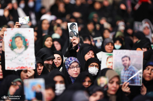 دیدار خانواده شهدای اقتدار با رهبر انقلاب در روز میلاد امیرالمومنین (ع)