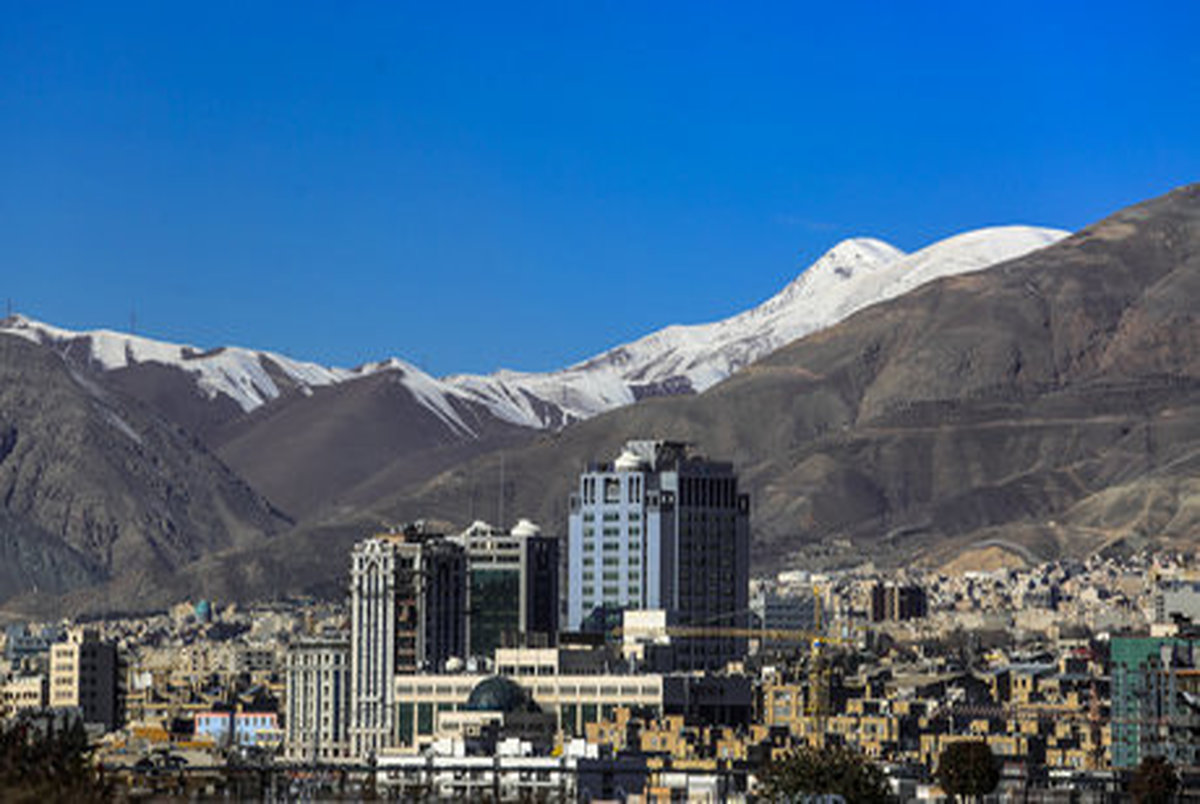 اردیبهشت پاک در تهران