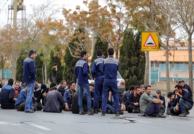 قدرت خرید کارگران، ۷۲ درصد کم شد/ نرخِ سبد معیشت به ۵ میلیون تومان رسید