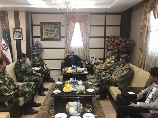 استاندار سیستان و بلوچستان: ارتش در سخت ترین شرایط در کنار مردم بوده است