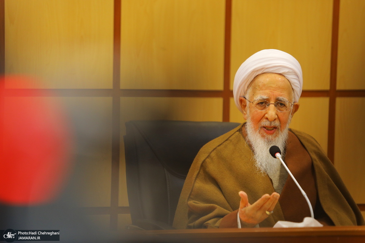 آیت الله العظمی جوادی آملی: حادثه تلخ در بندر شهید رجایی بسیار نگران کننده بود/  باید جلوی کوتاهی‌ها و غفلت‌ها را گرفت