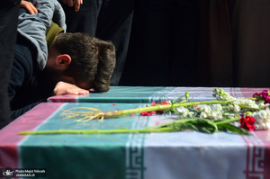 مراسم تشییع و تدفین 2 شهید گمنام در دانشگاه آزاد تهران جنوب