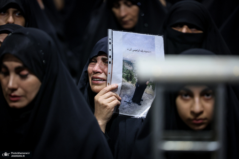 اولین شب مراسم عزاداری ماه محرم در جوار محل عروج ملکوتی قائد شهید انقلاب