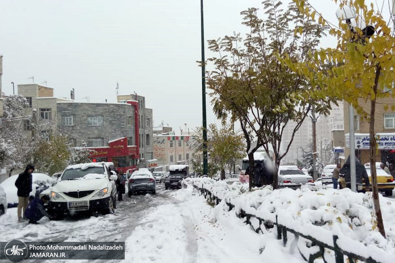 بارش برف پاییزی در برخی نقاط تهران - 25 آبان