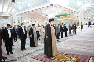 تجدید میثاق رئیس و اعضای دوره جدید شورای اسلامی شهر تهران با آرمان های امام خمینی(س)