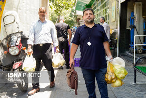 جریان عادی زندگی در شهر تهران...