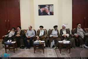 حاشیه های تجدید میثاق اعضای مجلس خبرگان رهبری با آرمان های حضرت امام خمینی(س)