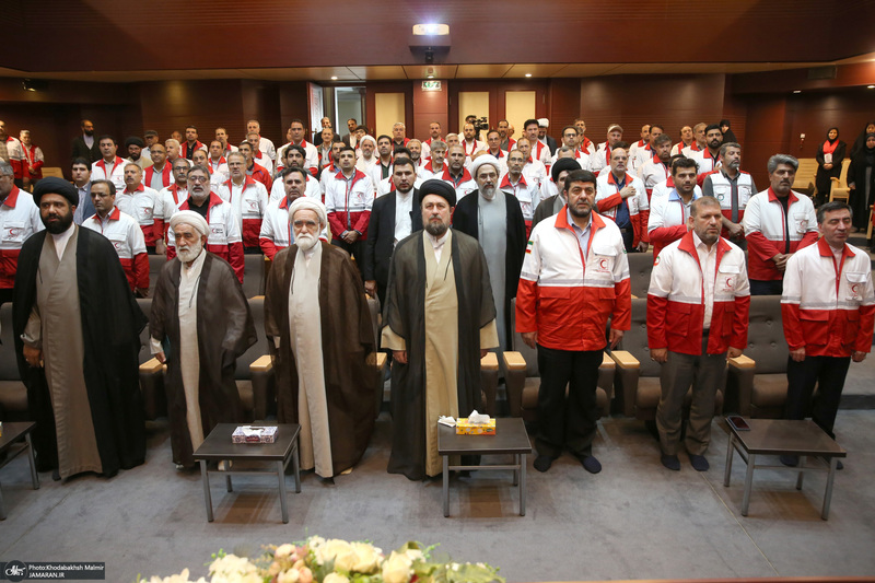 دیدار رییس و امدادگران جمعیت هلال احمر با سید حسن خمینی