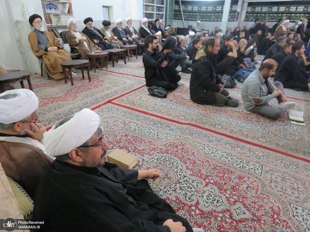 مراسم شب قدر (21 ماه رمضان) در  دفتر آیت الله العظمی صانعی + گزارش تصویری