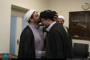 دیدار جمعی از اعضای مجلس علمای شیعه اروپاه با سید حسن خمینی 