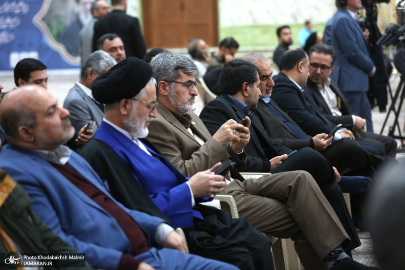 تجدید میثاق رئیس و جمعی از نمایندگان مجلس شورای اسلامی با آرمان‌های امام خمینی(س)-2