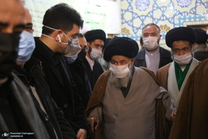 حضور مراجع و علما در مسجد امام حسن عسکری(ع) در پی ارتحال آیت الله العظمی صافی(ره)