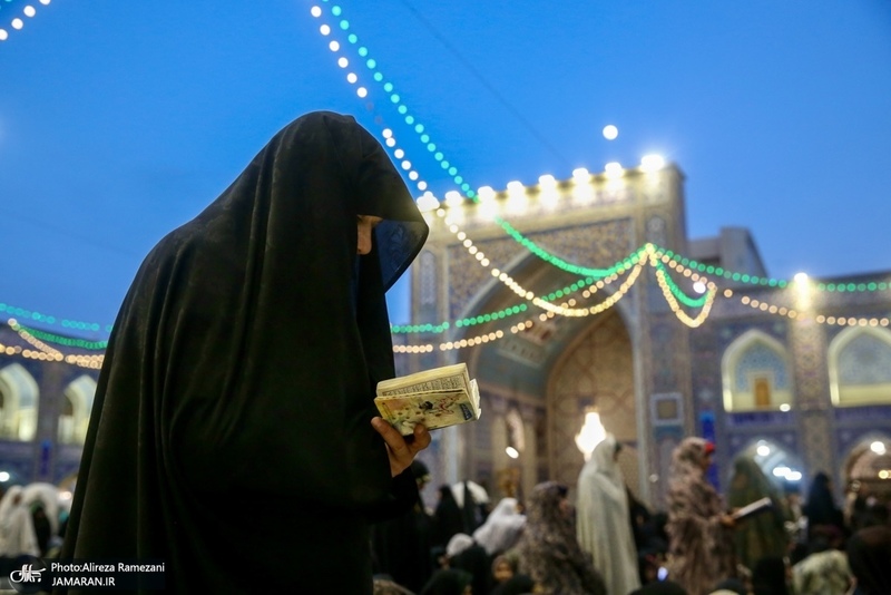 حال و هواى حرم مطهر رضوی در شام ولادت امام رضا (ع)