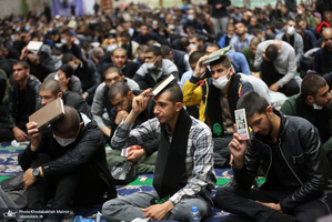 مراسم شب نوزدهم ماه مبارک رمضان در حرم امام خمینی (س) 2