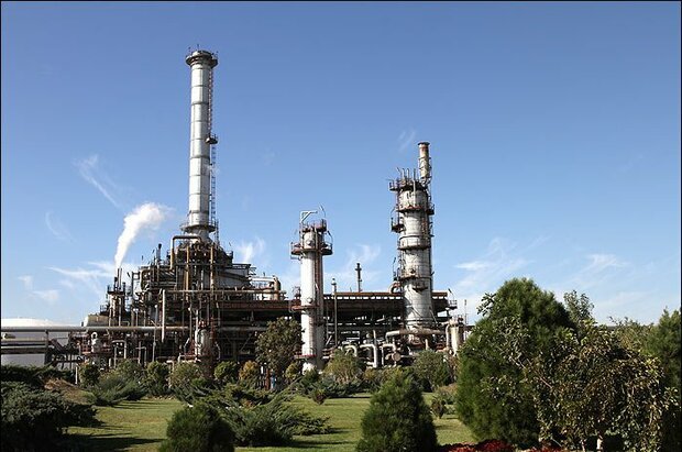 پالایشگاه پلدختر افتتاح می‌شود  تزریق ۵ هزار بشکه نفت به واحد