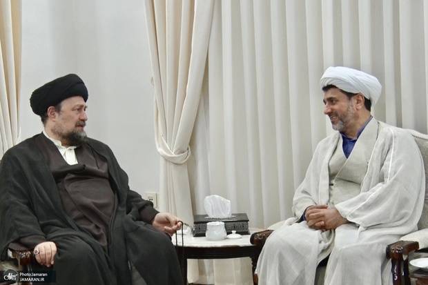 مساءَ أمس؛ لقاء رئیس اتحاد علماء الجعفریة فی ترکیا بآیة الله السید حسن الخمینی