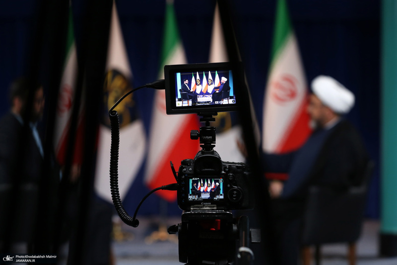 گفتگو با رئیس موسسه تنظیم و نشر آثار امام خمینی (س)  در حسینیه جماران