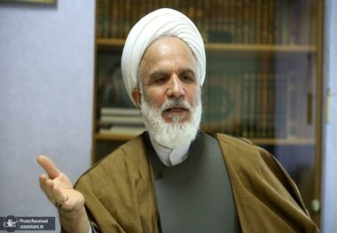 آیت‌الله محمدی عراقی: در سخت‌ترین فشار از بزرگ‌ترین و قدرتمندترین دشمنان هم هیچ ترسی در وجود رهبر شهید ندیدیم/ ایشان تربیت‌شده و شاگرد امام محسوب می‌شد