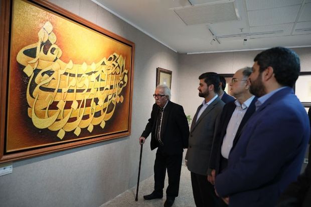 نمایشگاه نگاره های عاشقی در مشهد گشایش یافت