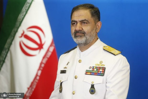 فرمانده نیروی دریایی ارتش: حمله دزدان دریایی به کاروان تجاری ایران دفع شد + فیلم