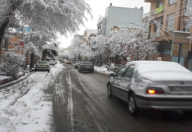 محورهای استان سمنان باز است  تردد در گردنه‌ها با زنجیر چرخ