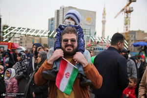 اجتماع خانوادگی منتظران مهدی (عج) و بزرگداشت یاد شهدای اخیر(۲)