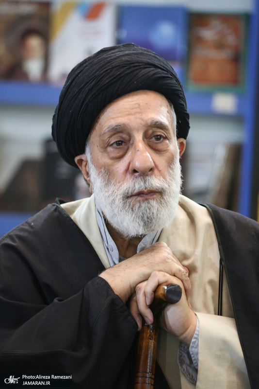 غرفه موسسه تنظیم و نشر آثار امام خمینی (ره) در سی و ششمین نمایشگاه کتاب تهران-4