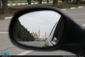 بازدید احمد مسجد جامعی از نمایشگاه «عطر یاس» در حرم مطهر امام خمینی(س)-2