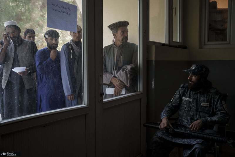 بازگشت گشت‌های طالبان به خیابان‌های کابل به روایت یک عکاس خبری
