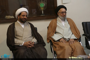 دیدار جمعی از اعضای مجلس علمای شیعه اروپاه با سید حسن خمینی 