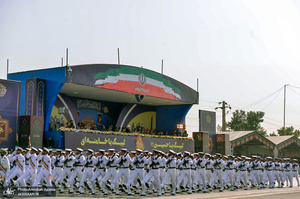 مراسم رژه نیروهای مسلح در جوار حرم مطهر امام خمینی(س)