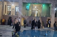 بازدید گردشگران نوروزی از بیت و زادگاه حضرت امام (س) در شب عید سعید فطر + تصاویر