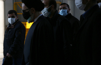 سید محمد خاتمی بر پیکر خواهر امام موسی صدر نماز خواند (17)