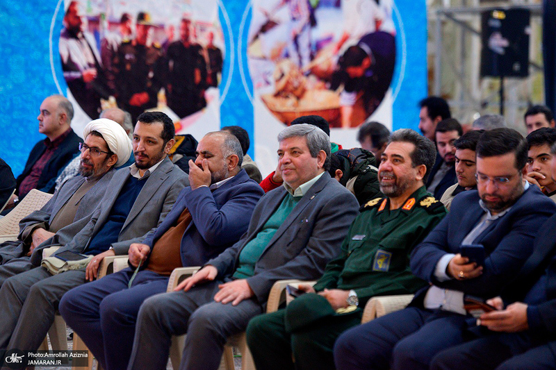 رزمایش کمک مومنانه با اهدای ۳۰۰ دستگاه ویلچر به بهزیستی در حرم امام  خمینی (س)