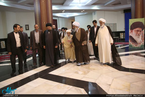 حاشیه های تجدید میثاق اعضای مجلس خبرگان رهبری با آرمان های حضرت امام خمینی(س)