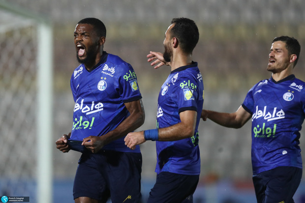 آخرین اخبار پرسپولیس و استقلال| از دردسر جدید برای فرهاد مجیدی تا نامه انتقادی آجورلو به رییس صدا و سیما
