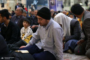 اختتامیه اولین دوره مسابقات قرآن کریم ویژه مهاجرین در حرم مطهر امام خمینی