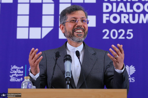 نشست خبری سعید خطیب زاده با موضوع مجمع گفتگوی تهران