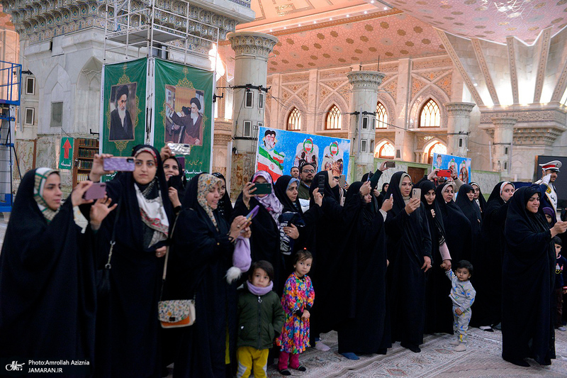 جشن عبادت و تکلیف فرزندان کارکنان معاونت پشتیبانی سپاه در حرم امام خمینی (س)