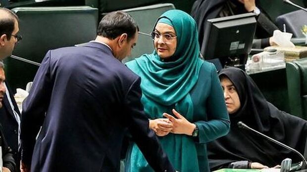 احتمال کاندیداتوری نمایندگان زن برای نایب رئیسی مجلس/ در دوره فعلی مجلس، ۱۴ نماینده زن حضور دارند/ نمایندگان زن حتما در این انتخابات چندین کاندیدا دارند