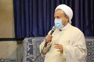 بازدید جمعی از امامان جمعه، روحانیون، علما، فضلا و مدرسین حوزه های علمیه اهل تسنن از جماران