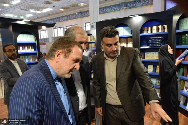 غرفه موسسه تنظیم و نشر آثار امام خمینی (س) در سی و پنجمین نمایشگاه بین المللی کتاب تهران- 1
