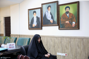 دیدار نرجس سلیمانی با دکتر علی کمساری ریاست موسسه تنظیم ونشرآثار امام خمینی (س)