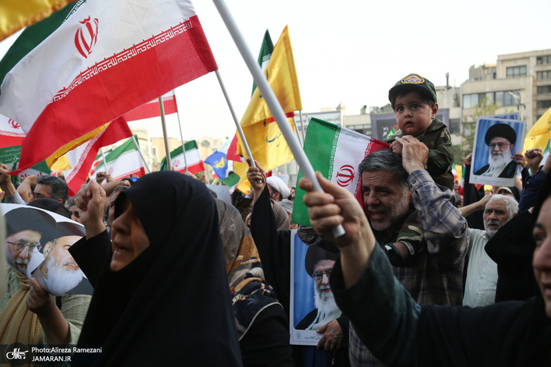 اجتماع مردمی در حمایت از رزمندگان مدافع