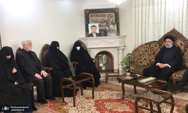 رئیسی در منزل شهید صیاد خدایی: اقدام به ترور نشانه زبونی و استیصال دشمنان نظام جمهوری اسلامی است